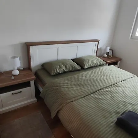 Apartament Vincent Gogh *