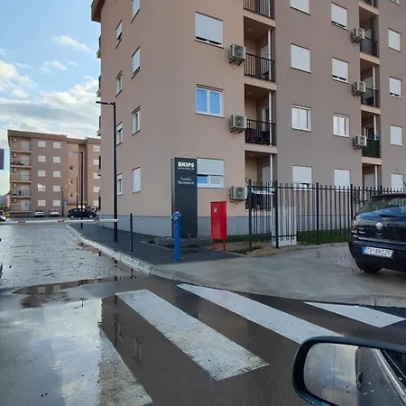 Vincent Gogh Lägenhet Podgorica