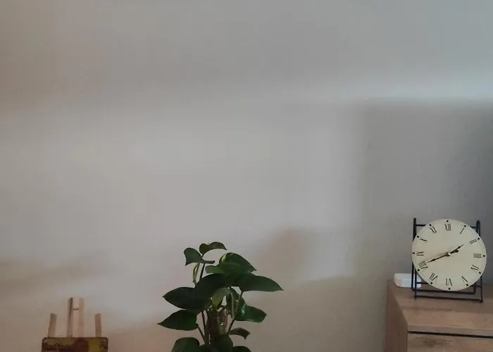 Vincent Gogh Apartment *